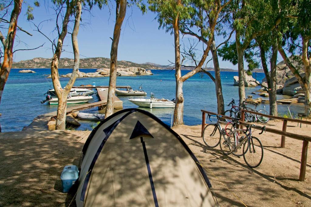 Отель Camping Baia Saraceno Палау Экстерьер фото