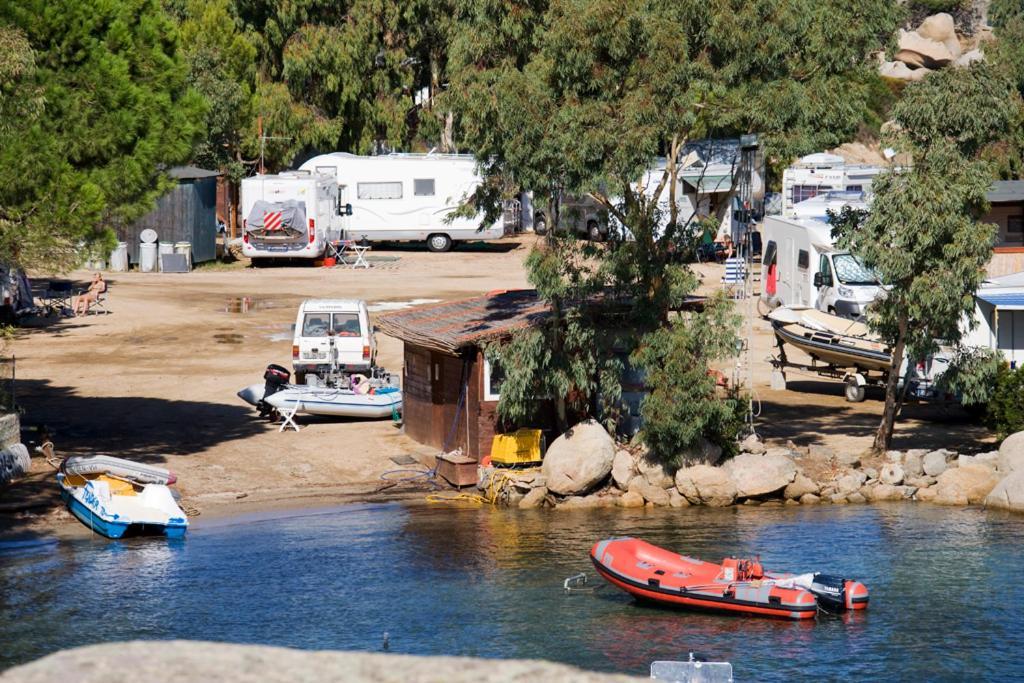 Отель Camping Baia Saraceno Палау Экстерьер фото
